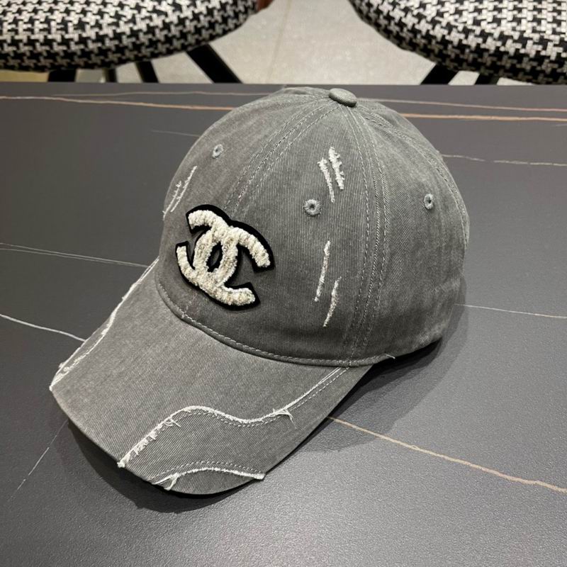 Chanel cap (79)